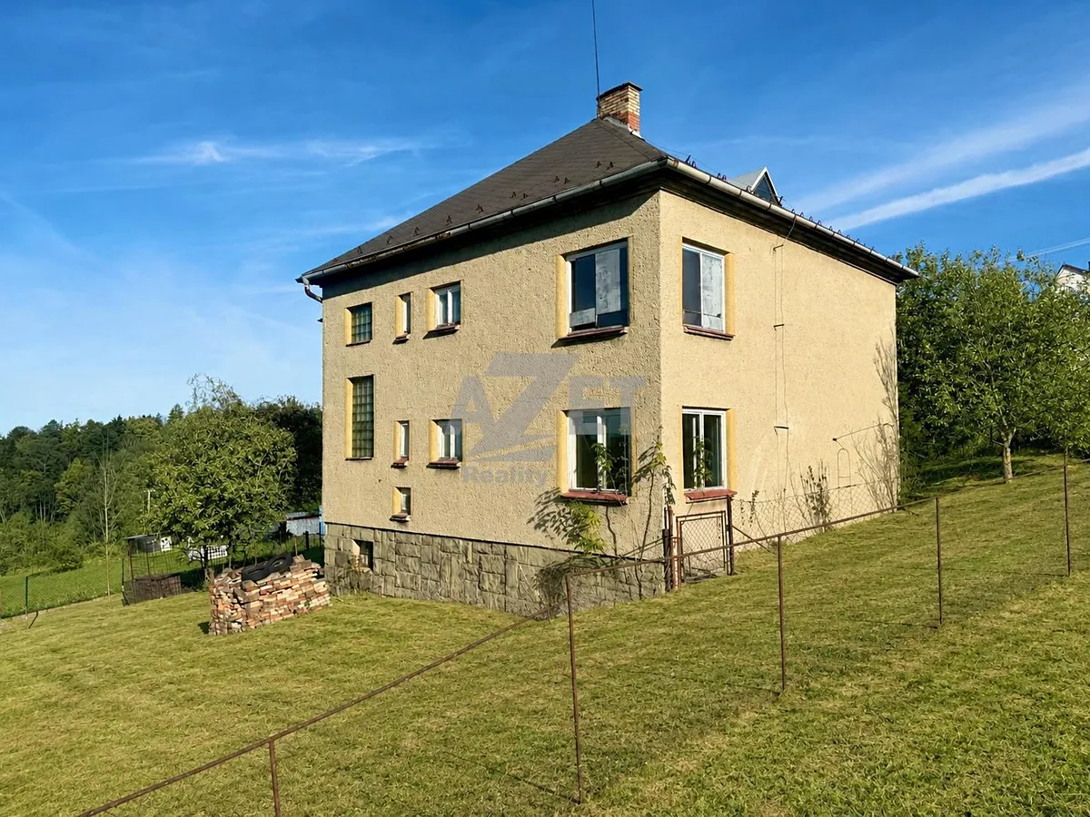 Prodej rodinného domu 180 m², pozemek 1236 m²